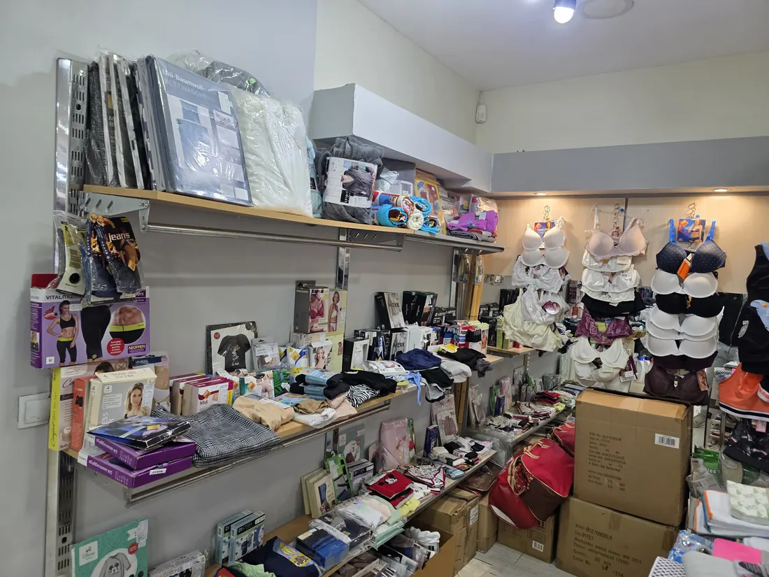 Bed linen, blankets and underwear